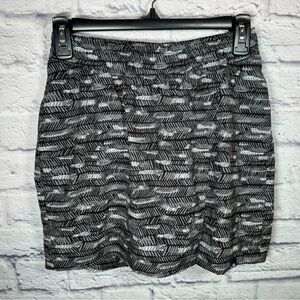 THE NORTH FACE Women's Ikat Print Overlay Skort Grey Drawstring Waist size XS‎